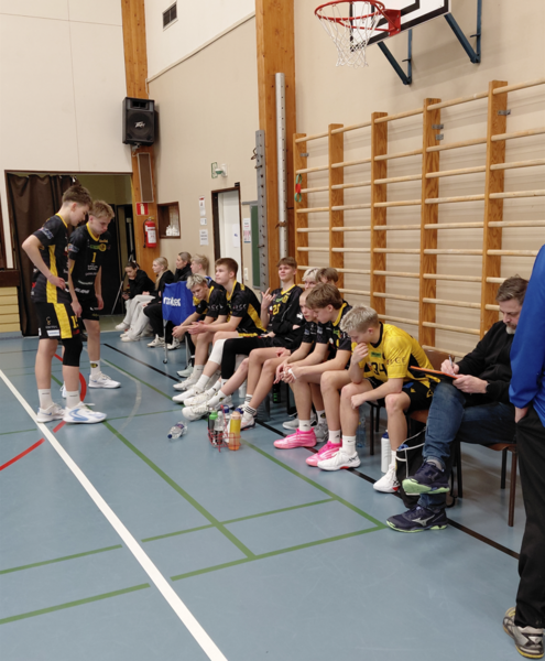 Tiikerit jatkaa A-poolissa kahdella voitolla lauantain turnauksesta