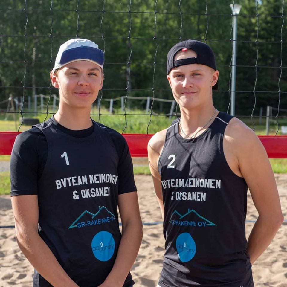 Kultaa ja hopeaa JyLe-junnuille beach volleyn SM-finaaleista