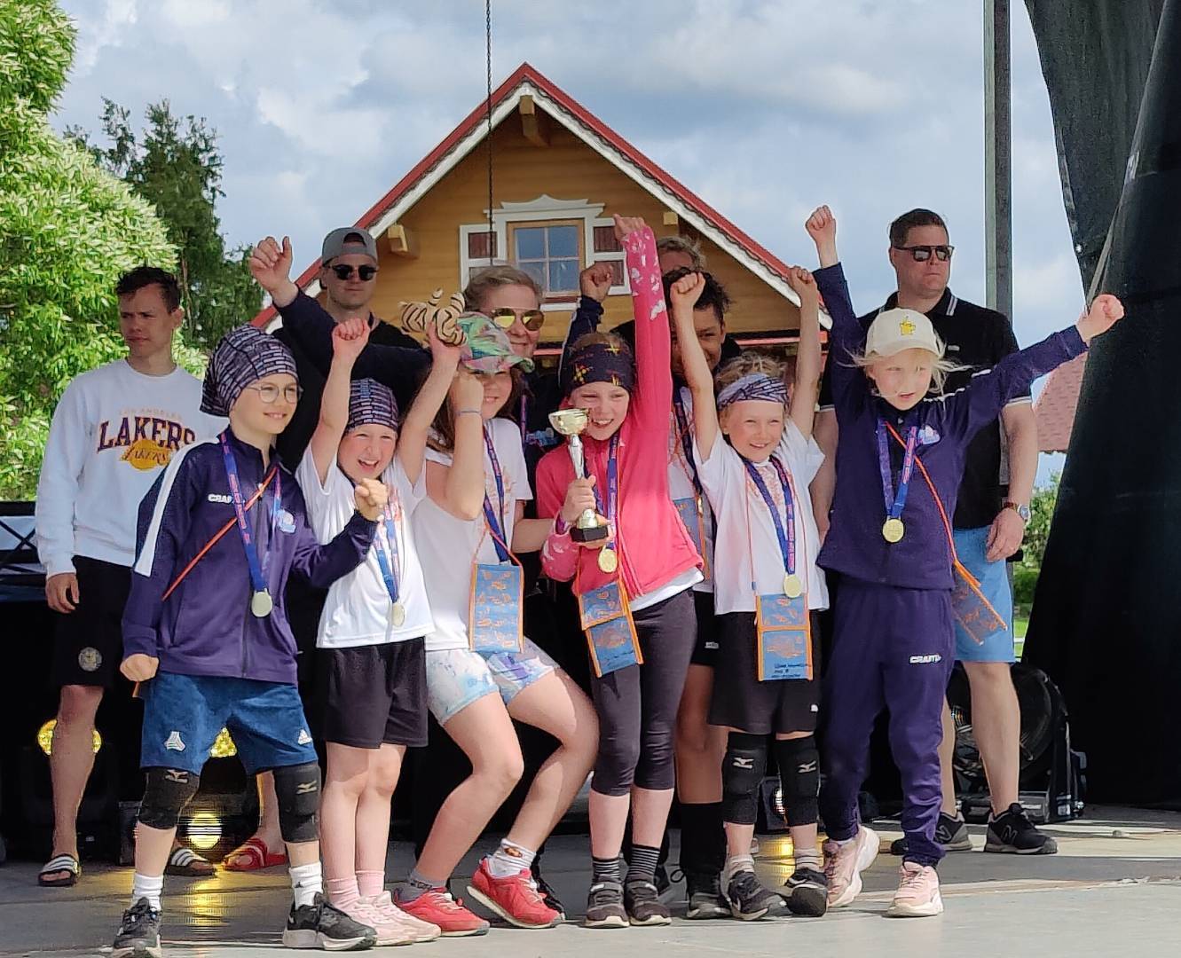 Mitalisadetta, upeita suorituksia, kavereita, muistoja PowerCup 2022