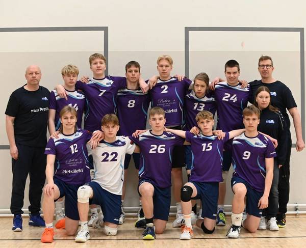 B-pojat SM-kuutosia