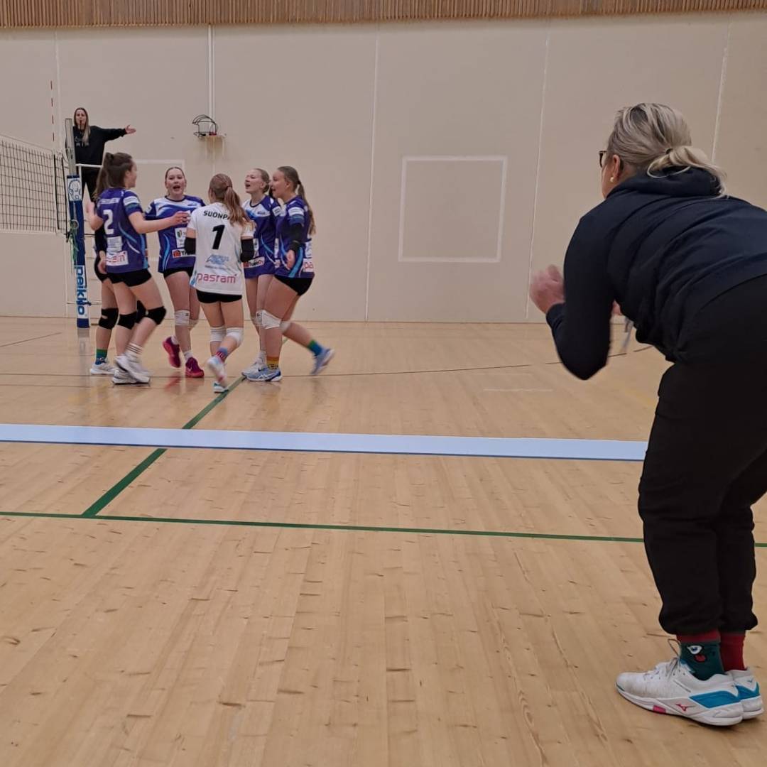 U15 C1 -tytöillä tiukkaa taistelua Kyy Yorkissa