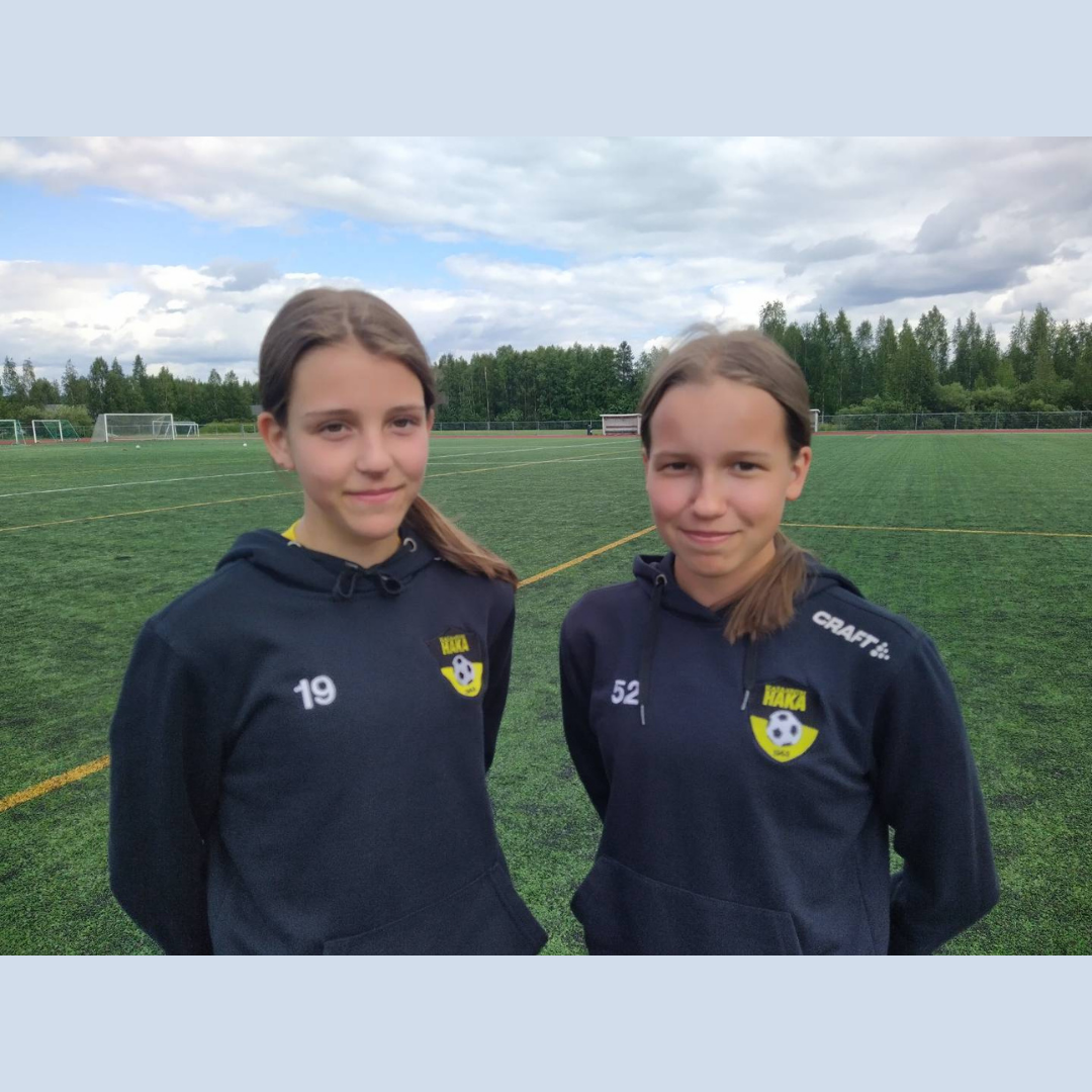 Molemmat P13/P14 joukkueen tytöistä U14 Helmareiden turnaukseen
