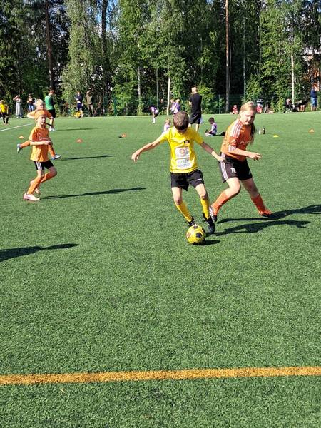 P8 ja P9 Kainuun Nappulaliigan turnauksessa Suomussalmella