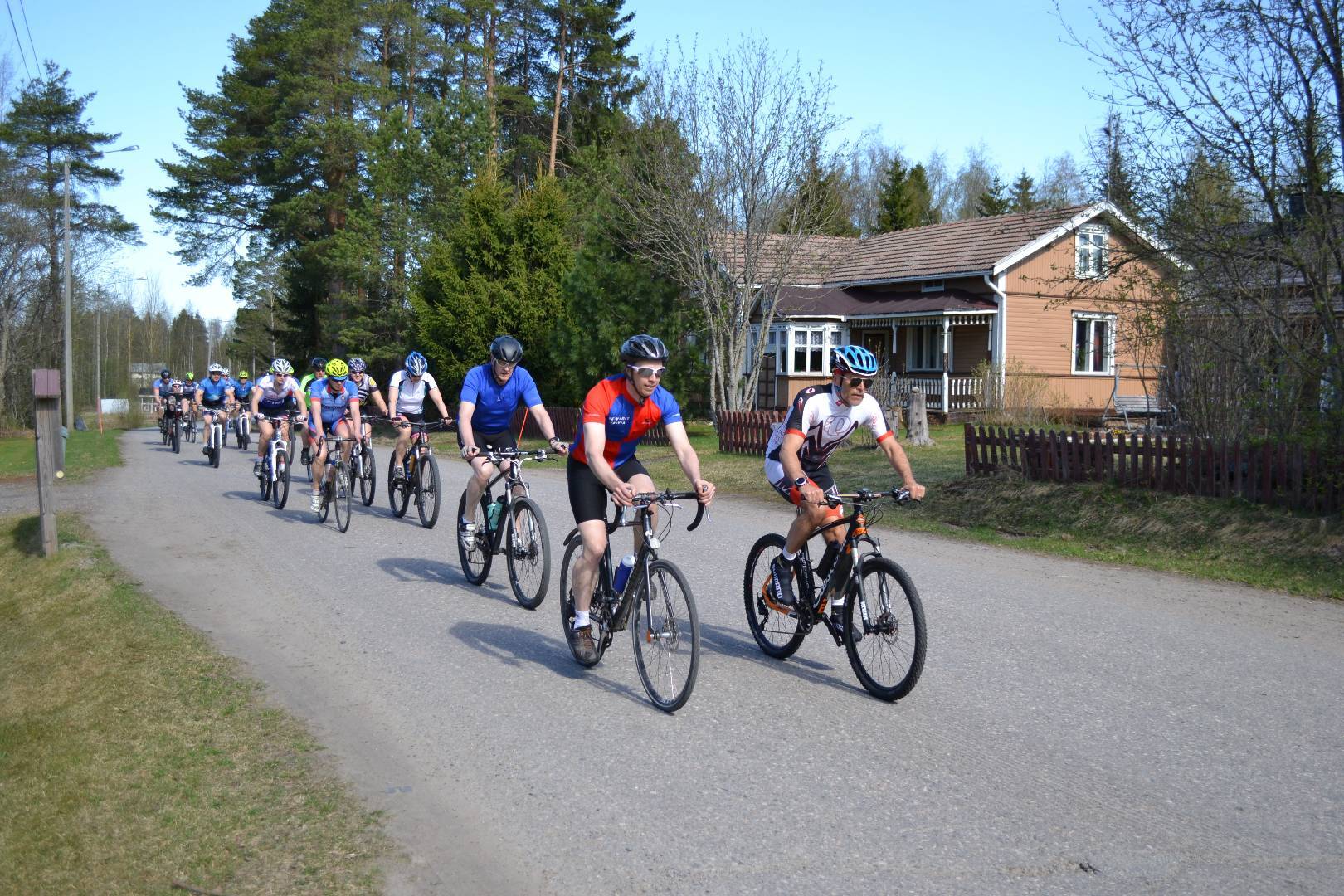 Ronde van Kälviä tarjosi elämyksiä pyöräilijöille