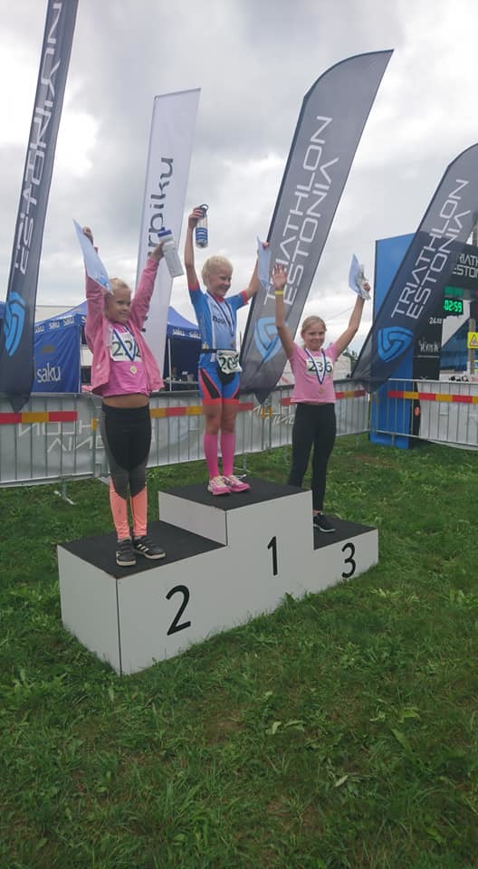 Iiris Heikkinen voitti Kids Triathlon kisan Virossa
