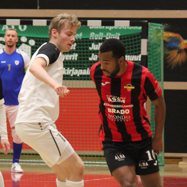 Miesten Futsal-Liiga: KaDylle kauden avaustappio, GFT vei pisteet Jyväskylästä