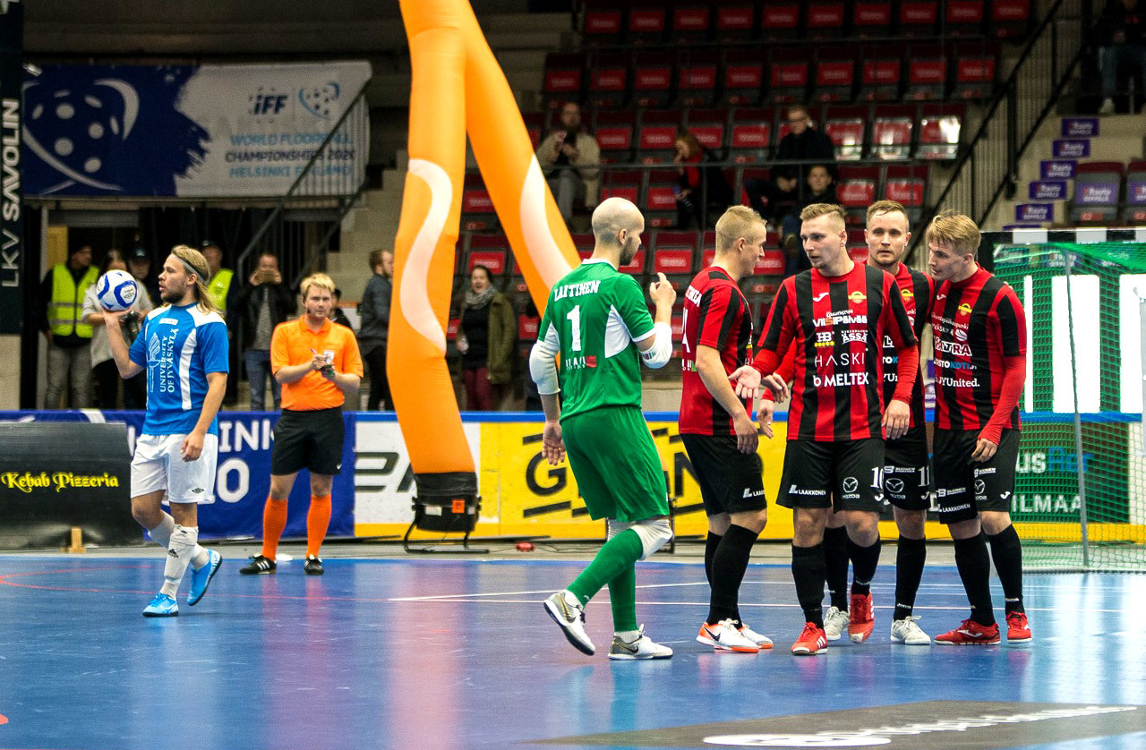 KaDy voitti Riemun 5-0 jäähallissa - uusi Suomi-futsalin yleisöennätys on 1310!