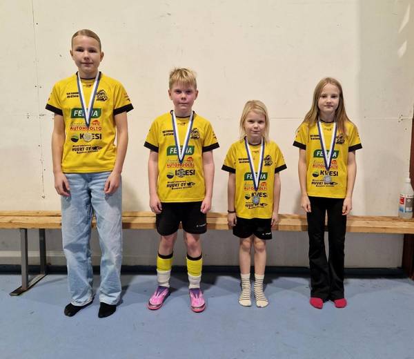 Tekniikkakisojen mitalistit!