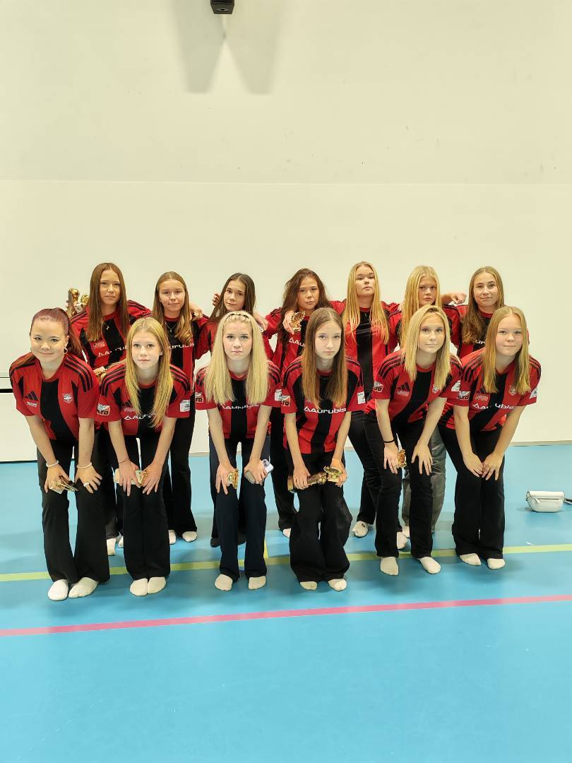 T15-16 Kausi päätökseen