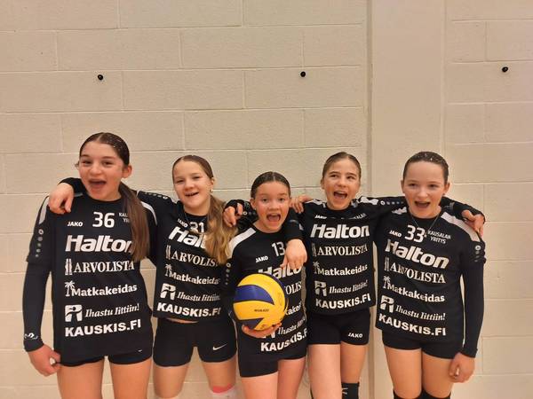 U13-tytöt Kausalassa ja Hollolassa