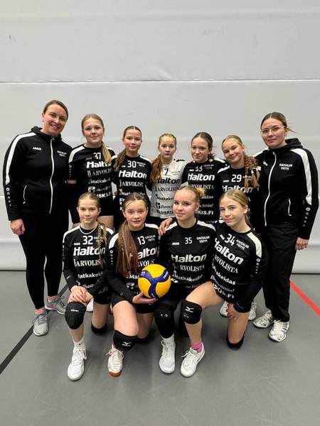 U15-tytöt Salpakankaalla
