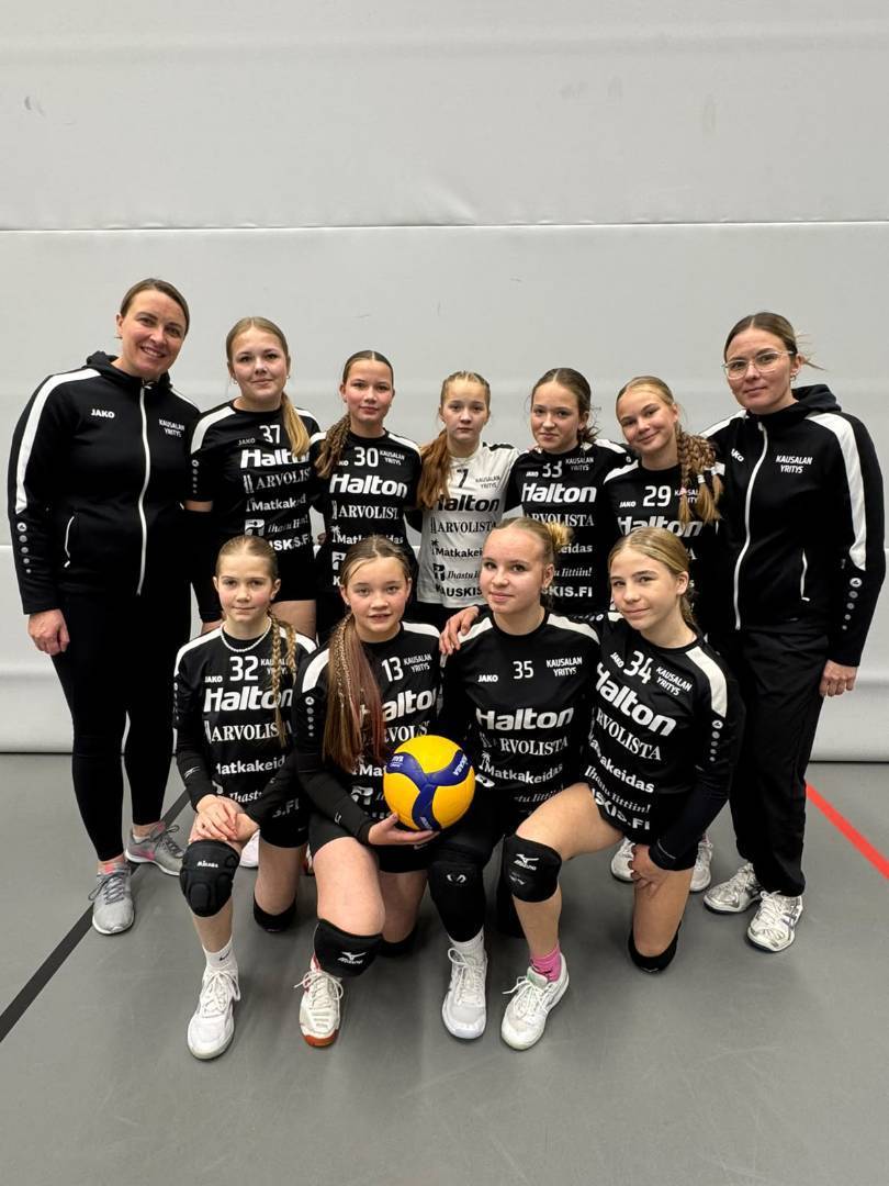 U15-tytöt Salpakankaalla