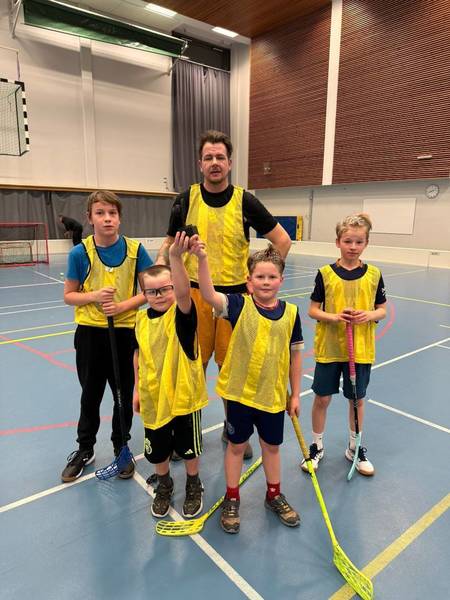 Minisäbäturnauksen voittajajoukkue