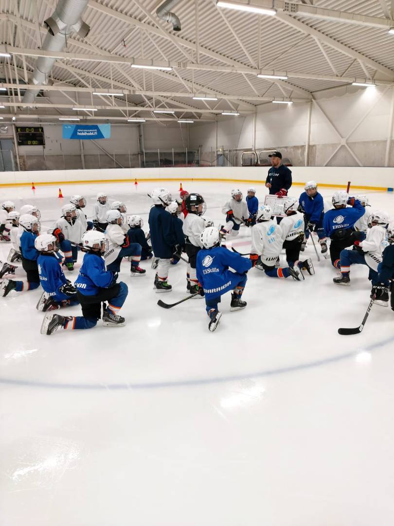 Kiekko-Vantaa Idän hiihtolomaleiri 23.2.-25.2. Trio Areenalla - PERUTTU!