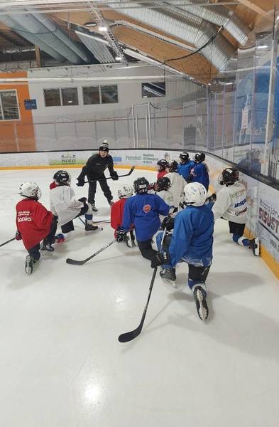 Vahva luistelupohja tulevaisuuden pelaajille  