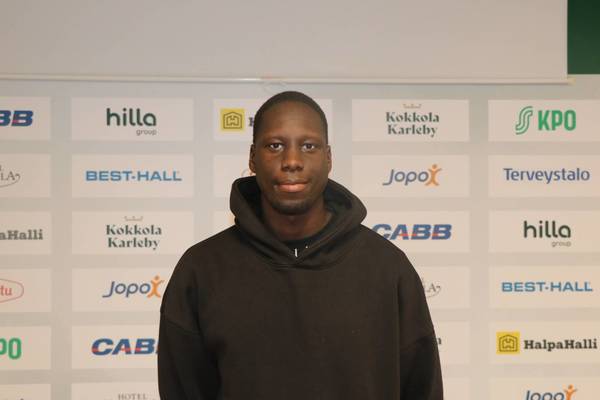 Watse allekirjoitti jatkosopimuksen