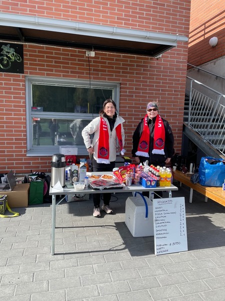 Se on pelipäivä ja kioskitalkoot