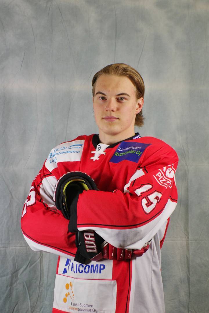 Iiro Halme jatkaa Ryhdissä