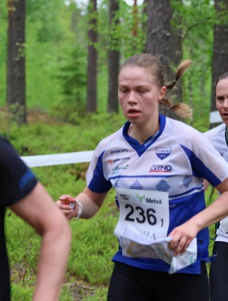 ​Lotta Nivukoski kruunasi näyttökisat MM-kisalipulla
