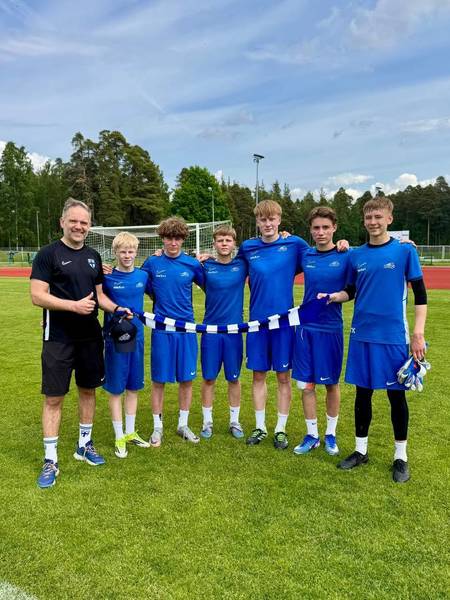 U15-maajoukkueen valmentaja Teemu Eskola vieraili LAUTP:ssa