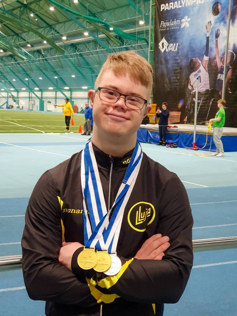 Samuel Jalolle kaksi SM-kultaa ja yksi SM-hopea tammikuussa 2024 Pajulahdessa