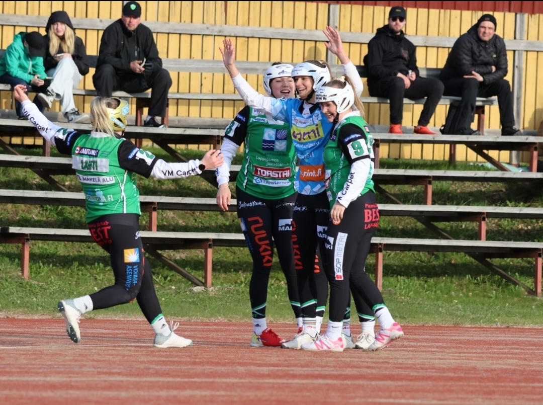 Vaiherikas pesispeli Veikkolassa