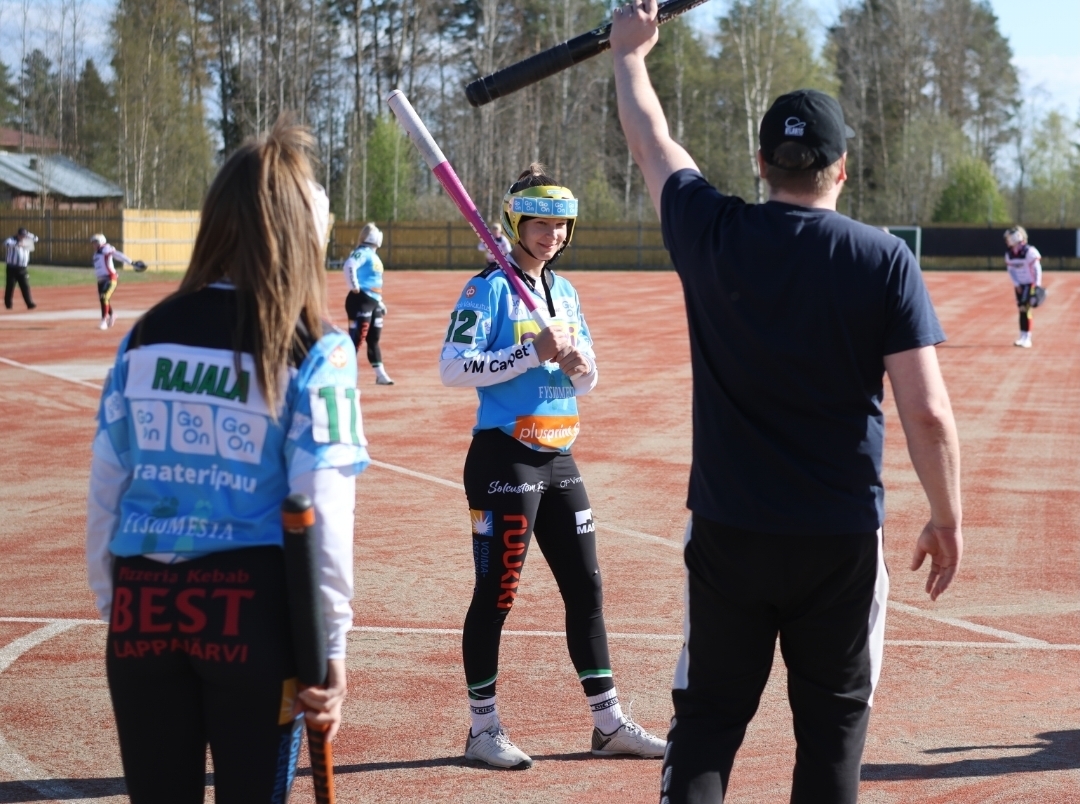 Veikot kaatoi Pesäkarhut