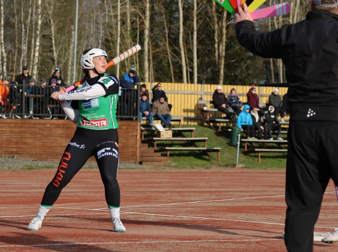 Lavettarille kotivoitto tiukan väännön jälkeen