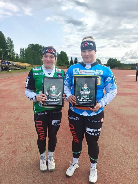 Viihdyttävää pesistä Veikkolassa