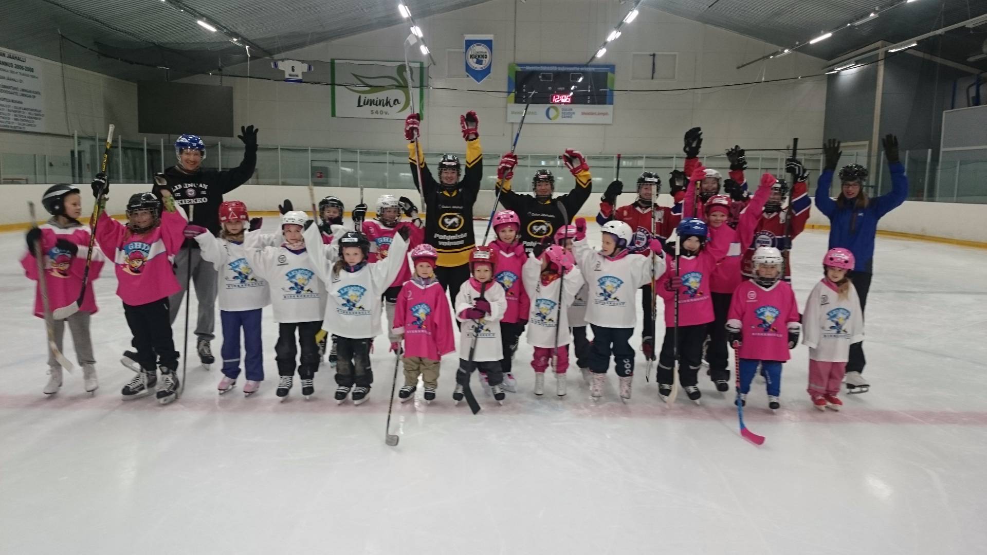 Girl's Hockey Day:ssa 23-osallistujaa