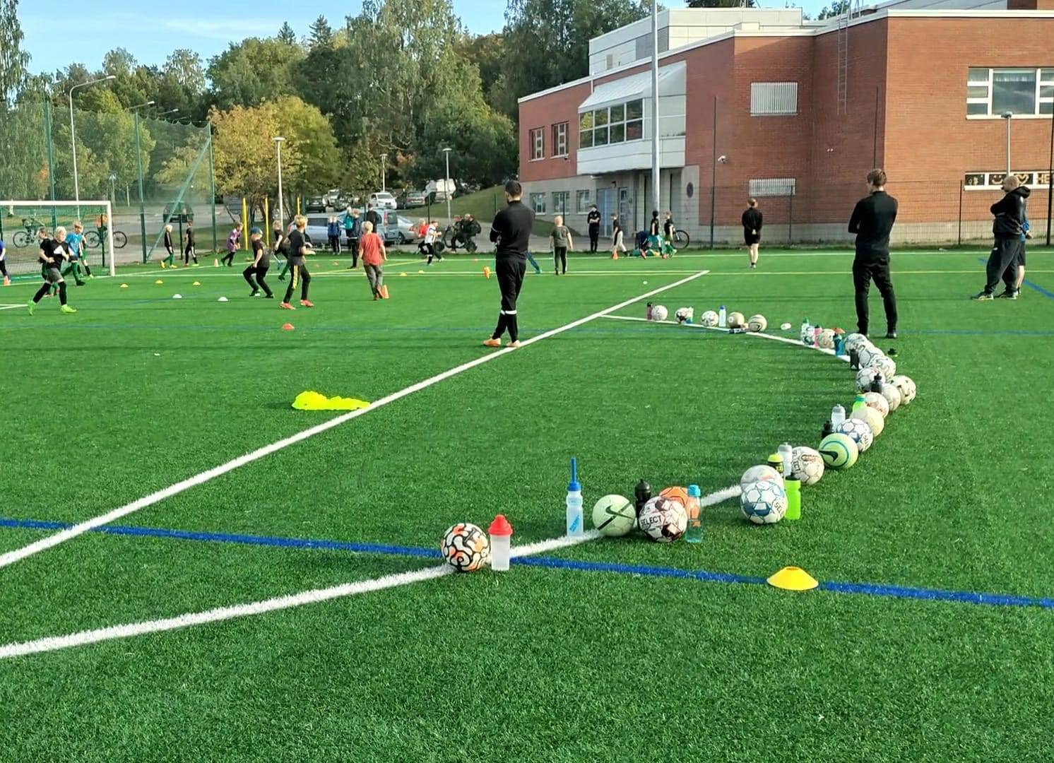 Jalkapallo harrastuksena Mäntsälän urheilijoissa