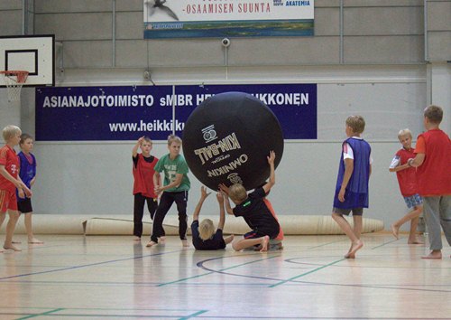 Uusiin lajeihin tutustutaan, nyt vuorossa Kin-ball