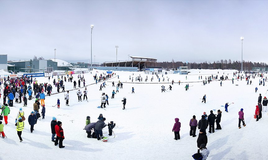 Lasten ja Kärppien liigajoukkueen yhteispelit LähiTapiola-luistelussa su 28.2.2016 