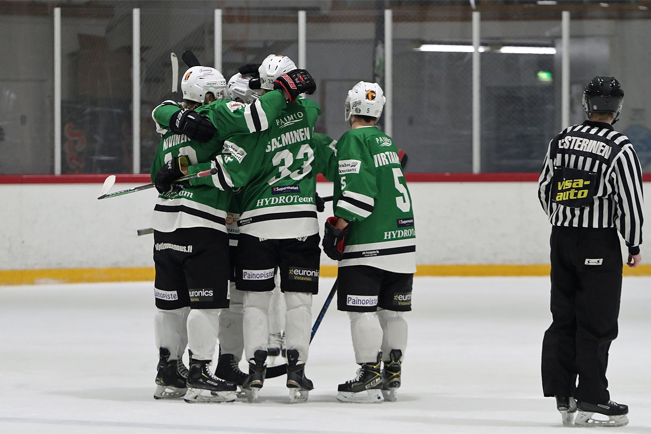 Haka voitti kotona, vieraissa tappio