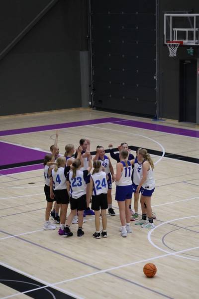 Wu14- tytöt aloittivat kautensa harjoituspelillä Raholan Pyrkivää vastaan. 