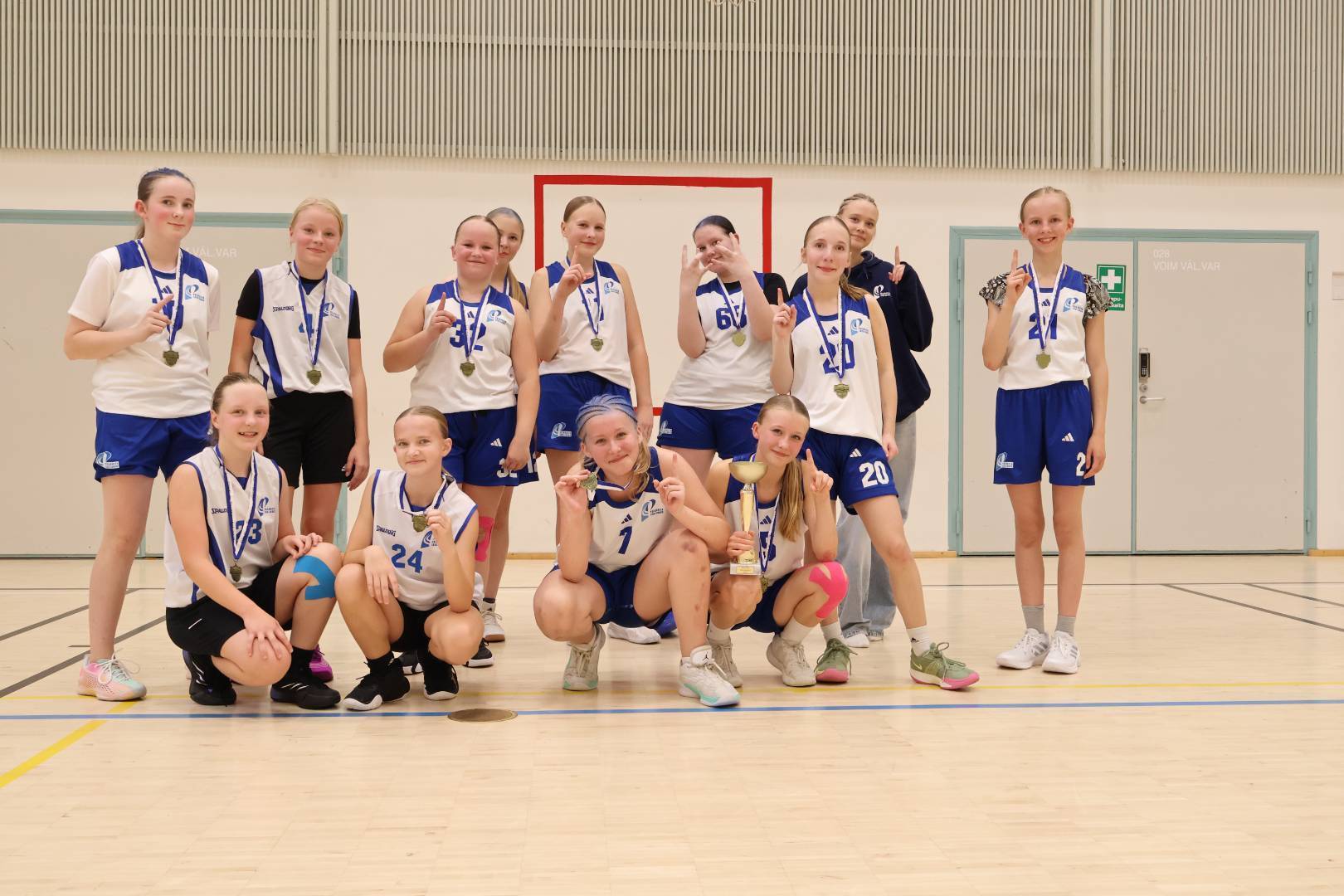 Wu14-tytöt Stadium tournamentin U14 Fun -sarjan voittoon Tampereella