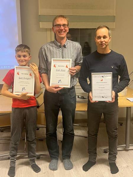 Suunnistusjaosto päätti kauden 2025 palkiten harrastajia