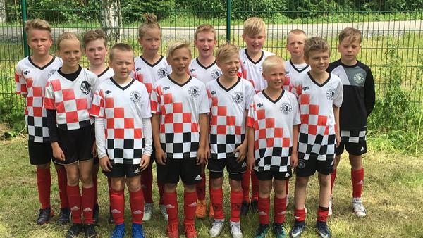 Parkunmäen Apassit ry - 09 Pojilla hieno Särkänniemi Cup