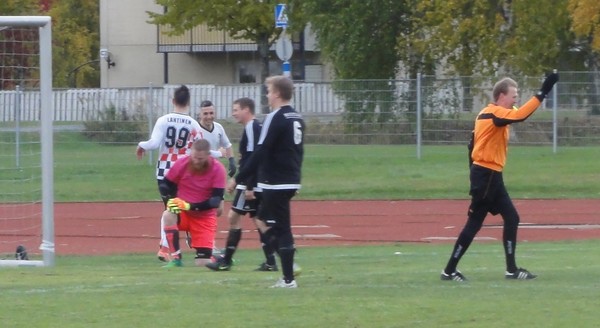 Miehet vitoseen