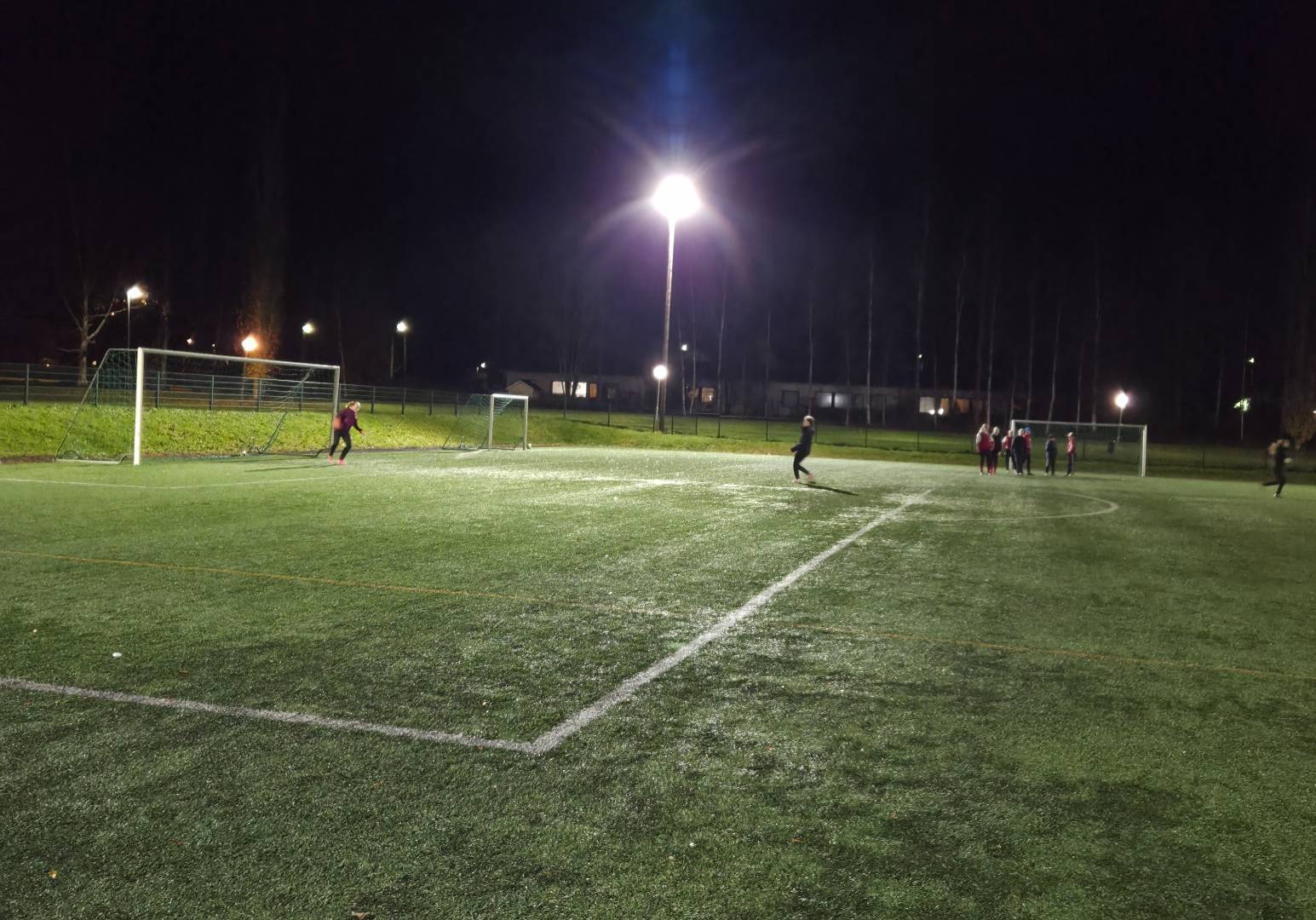 T14 joukkue jatkaa treenaamista tekarilla niin kauan kuin sääolosuhteet sen mahdollistavat