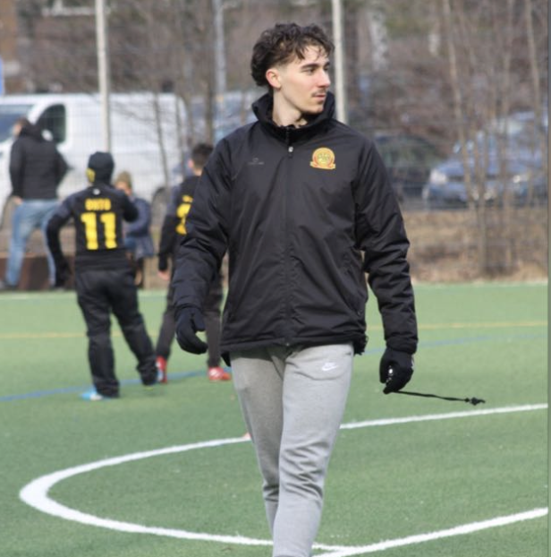 Joukkue tutuksi: valmentaja haastattelussa, osa 1, Meet the Team: Coach Interview, Part 1