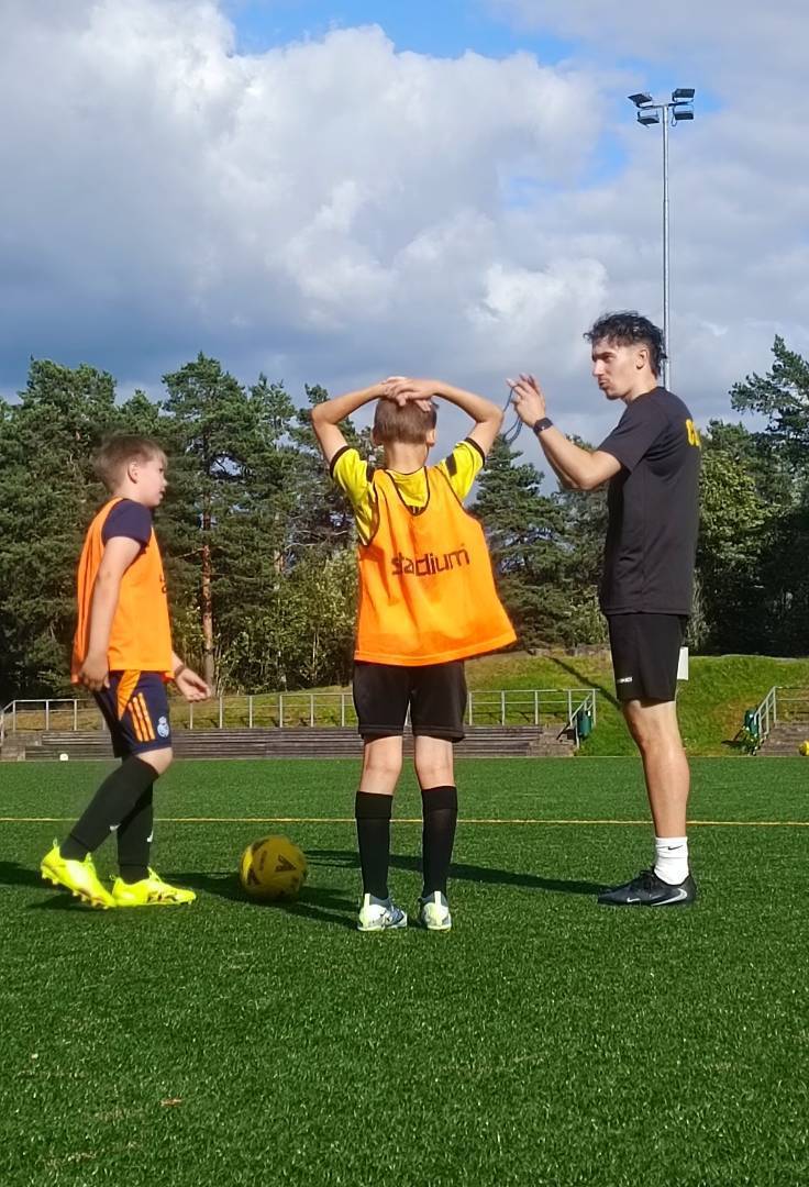 Joukkue tutuksi: valmentaja haastattelussa, osa 2, Meet the Team: Coach Interview, Part 2