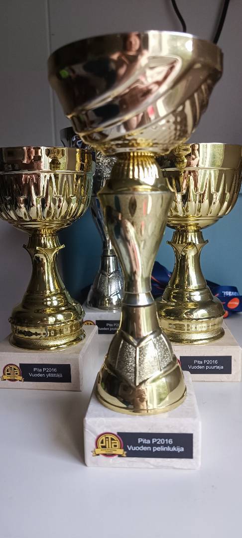 Tue futisjunioreita – PiTa 2016 etsii kumppaneita! Want to support our team?