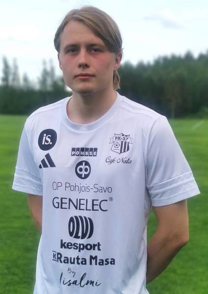 Jesse Kauhanen PK-37:n paitaan - Perjantai-iltana edessä Sankariniemen kotiavaus