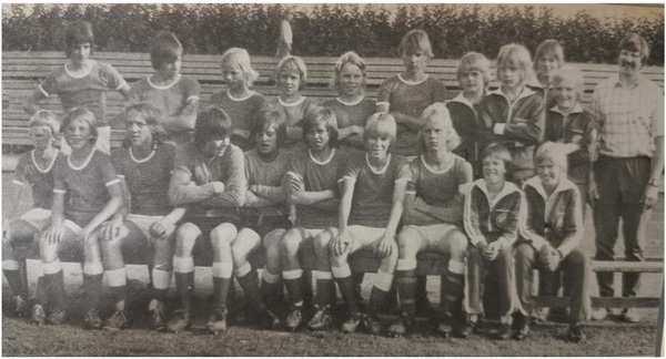 Historian havinaa vuodelta 1975: ”PK:n pojat kunniakkaasti SM-hopealle”