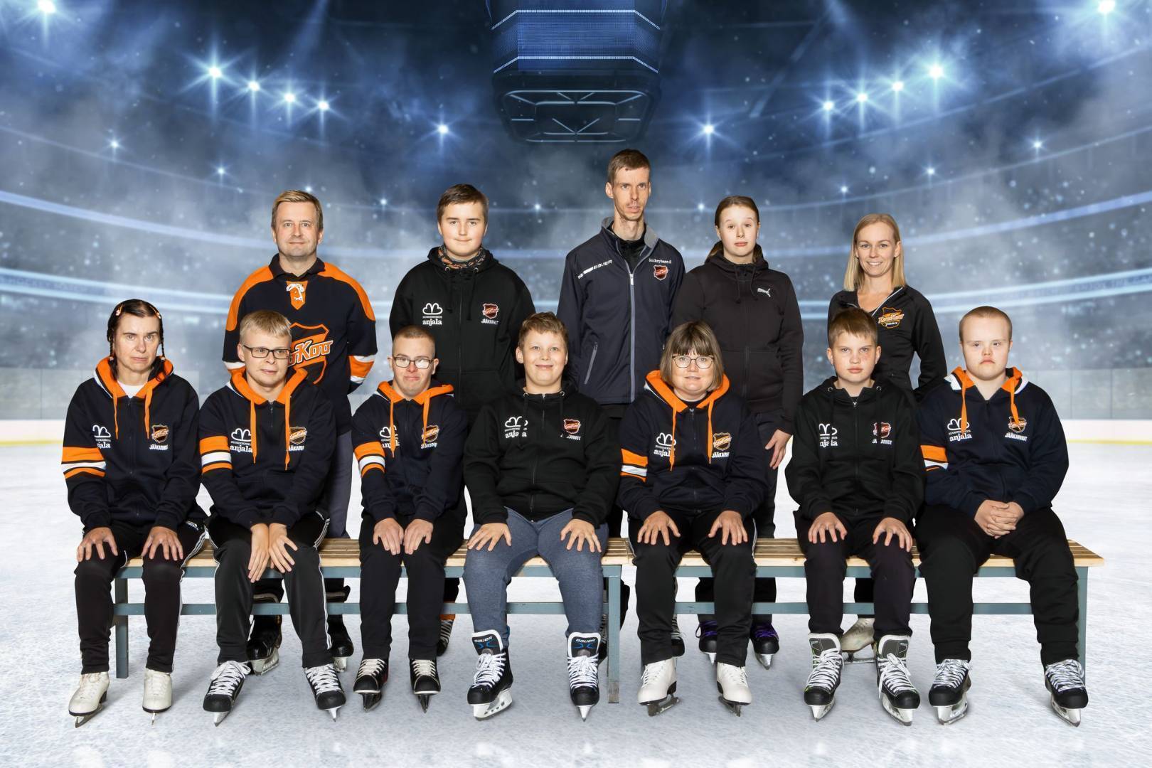 Special Hockey-joukkue KooKoo Jääkarhut