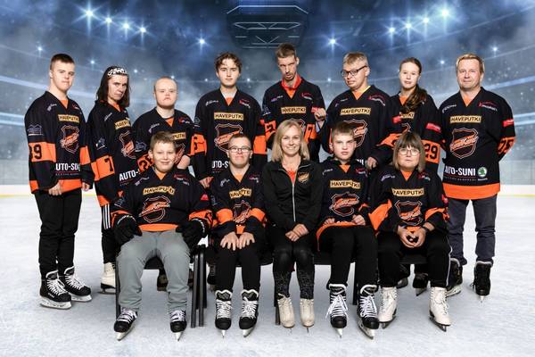 Special Hockey-joukkue KooKoo Jääkarhut