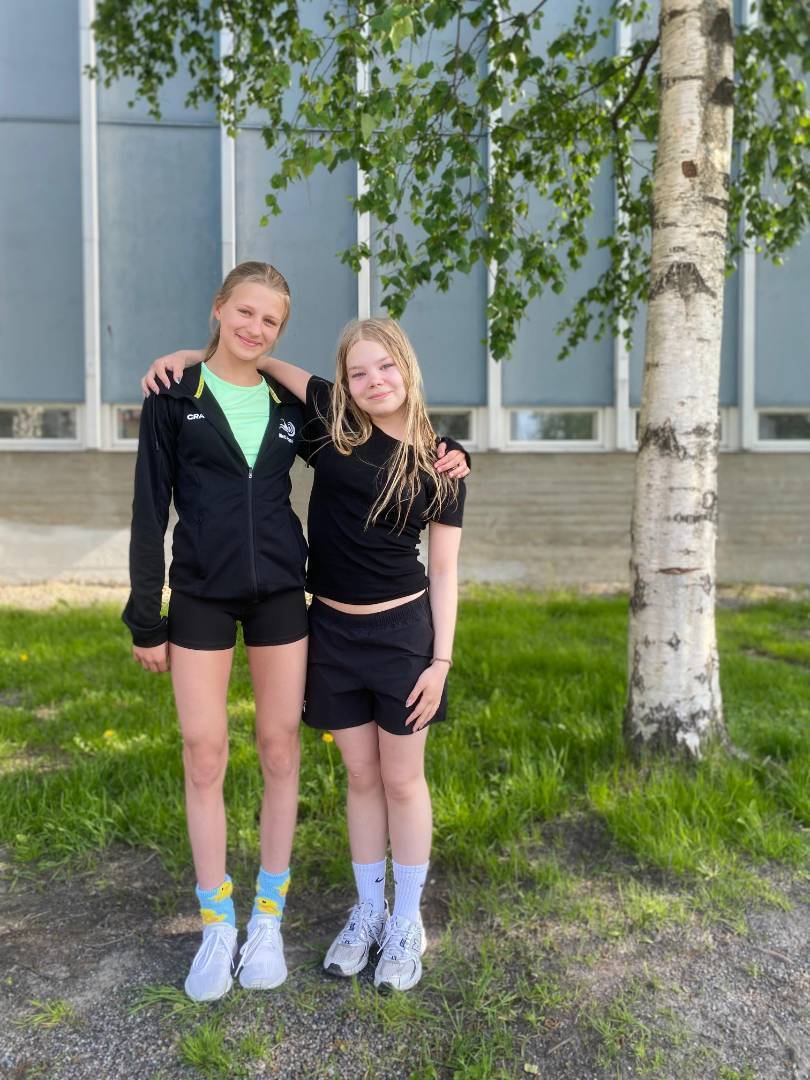 Uinti Populan Vanessa Aulakoski ja Mona Sarja ennätysuinteihin IKM-viikonloppuna Vaasassa