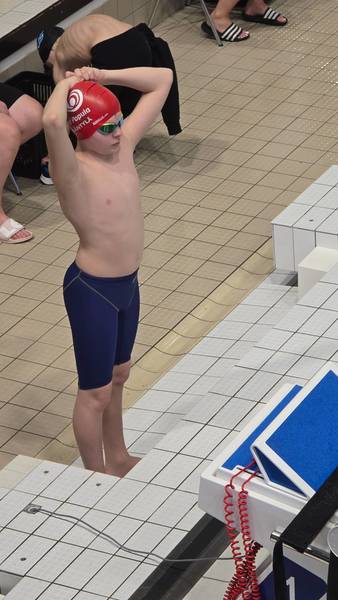 Uinti Populan uimarit Ystävänpäivänä Oskarin Uinneissa Jyväskylässä