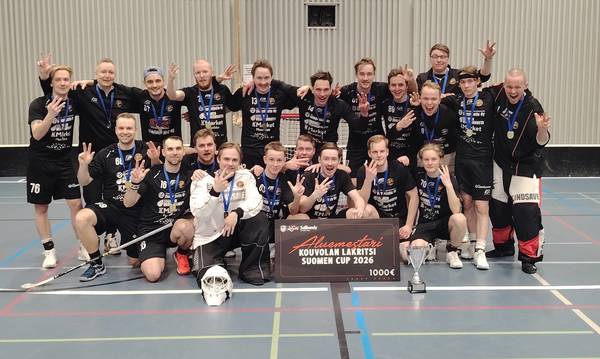 POPULAN SALIBANDYN KEVÄT YHTÄ ILOTULITUSTA!